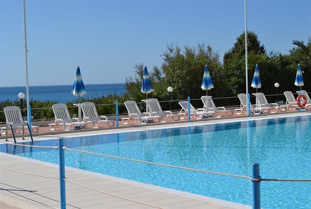 Futura Style Helios Hotel Noto Luaran gambar