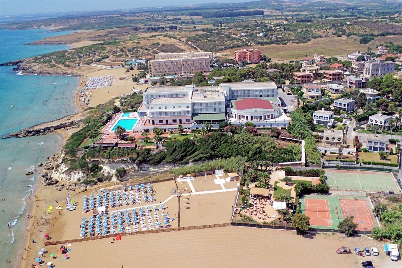 Futura Style Helios Hotel Noto Luaran gambar